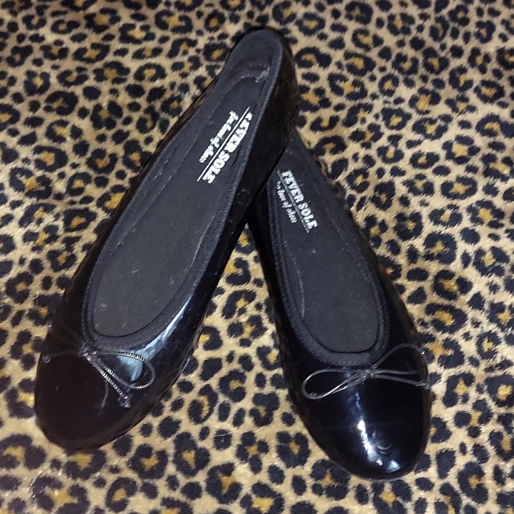 Pierre Dumas Black Patent Flats